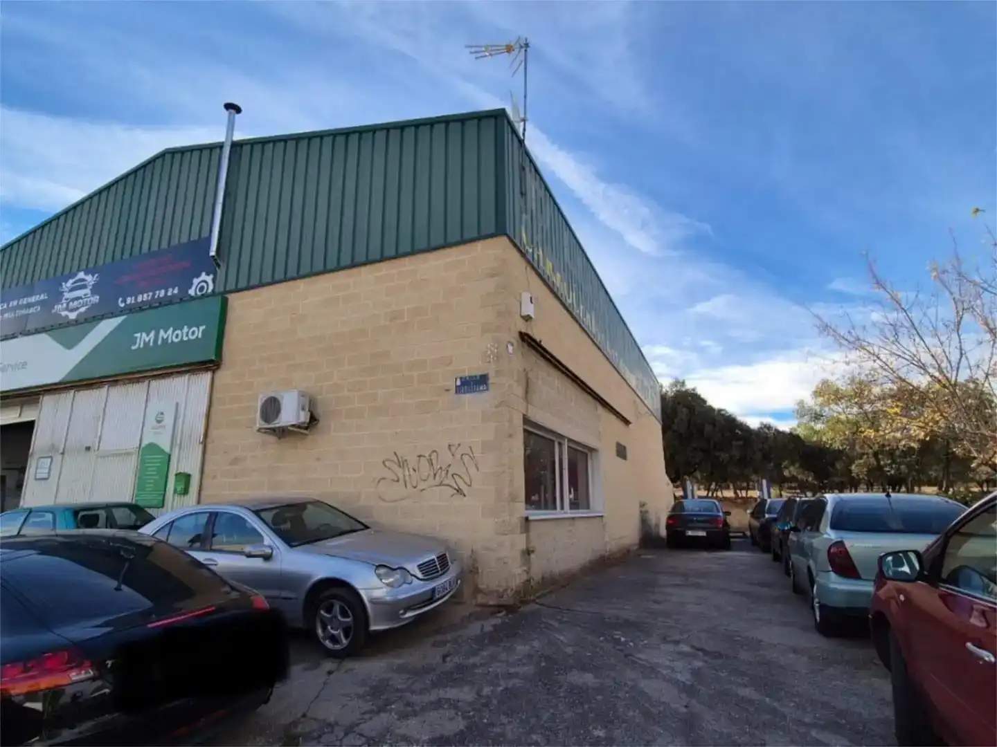 Vista exterior de Nave industrial en venta en Moralzarzal