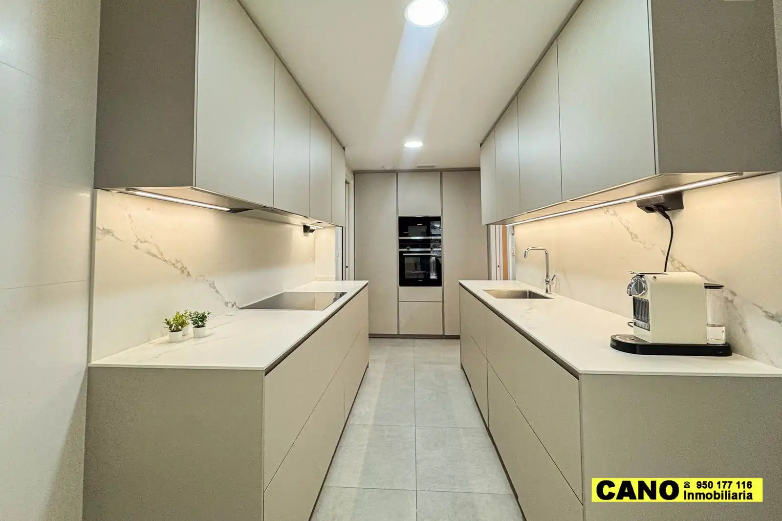 Kitchen of Flat for sale in Almería  with Terrace, Storage room and Swimming Pool