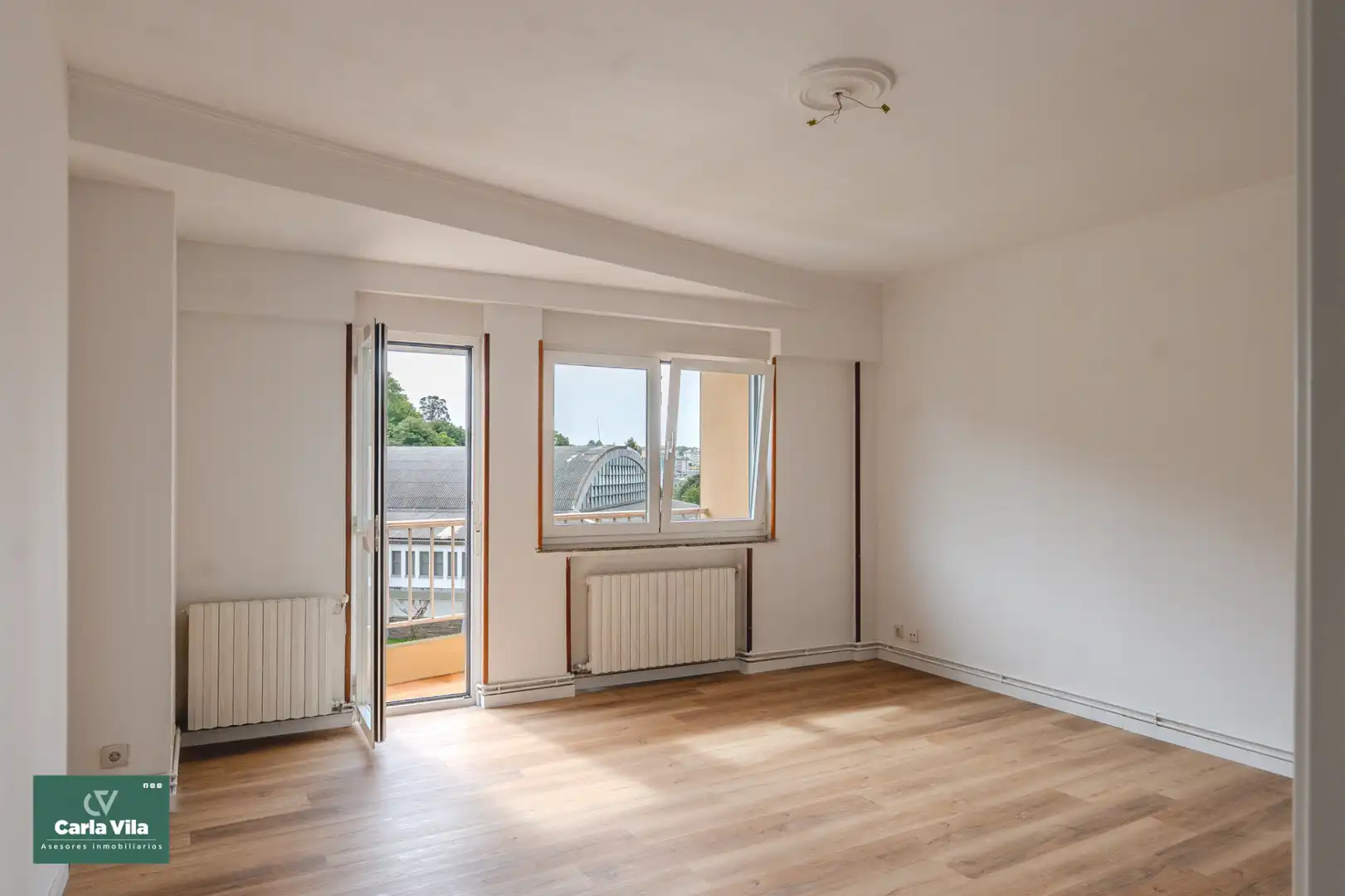 Piso con ascensor en venta en Rúa Santiago, imagen 2