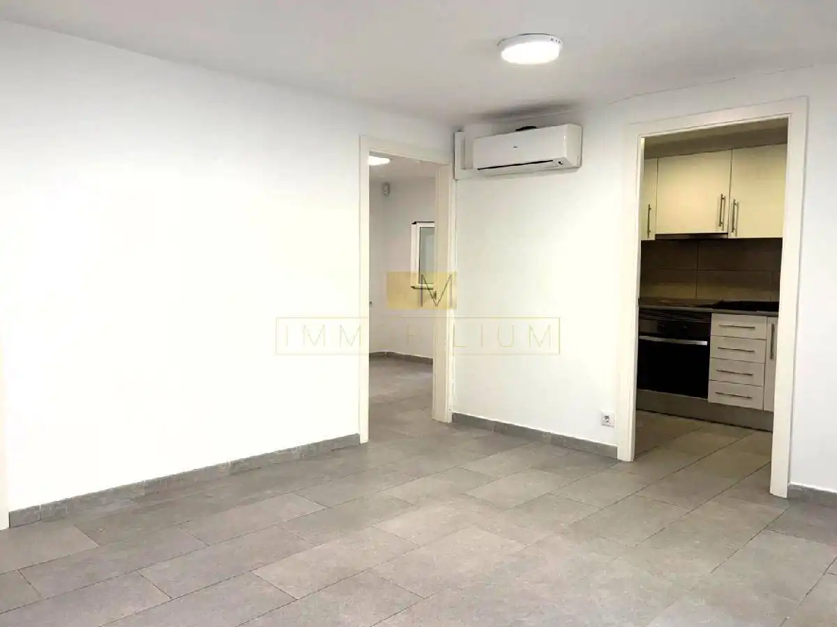 Flat for sale in Vilanova i la Geltrú  with Air Conditioner and Balcony