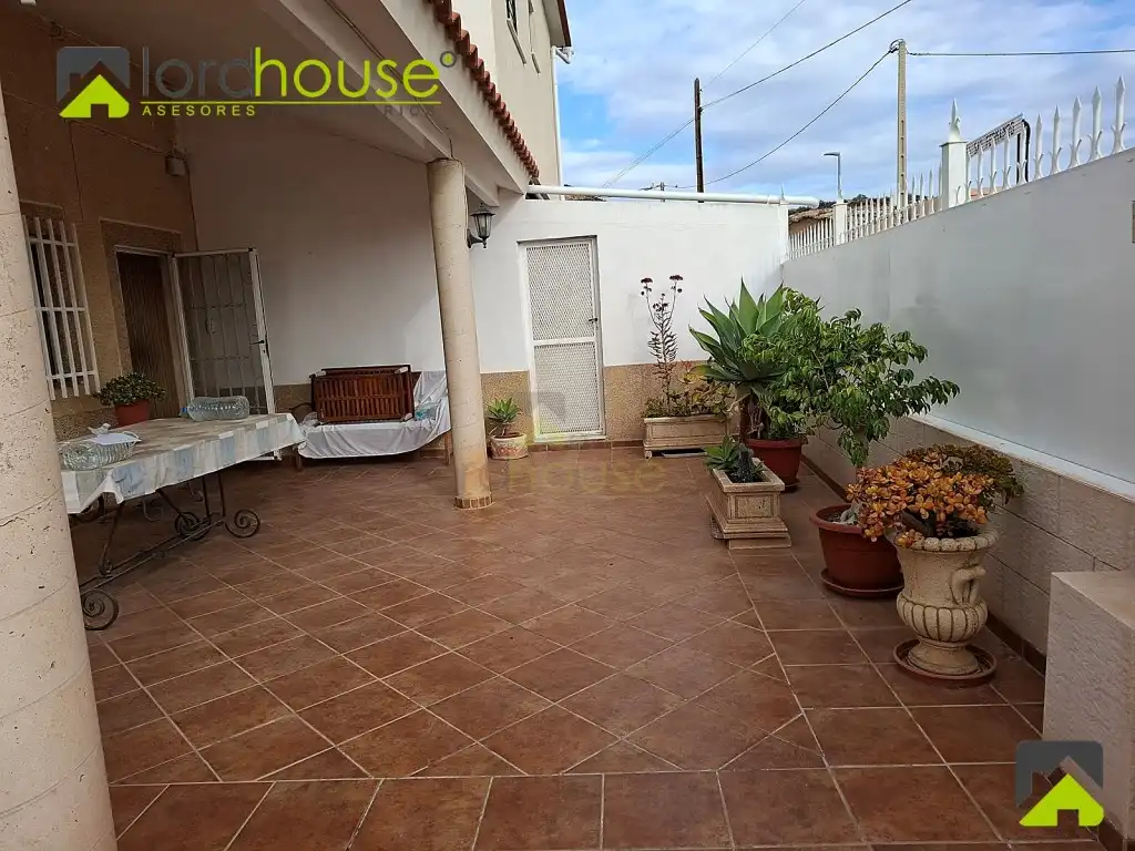 House for sale in Calle Residencia