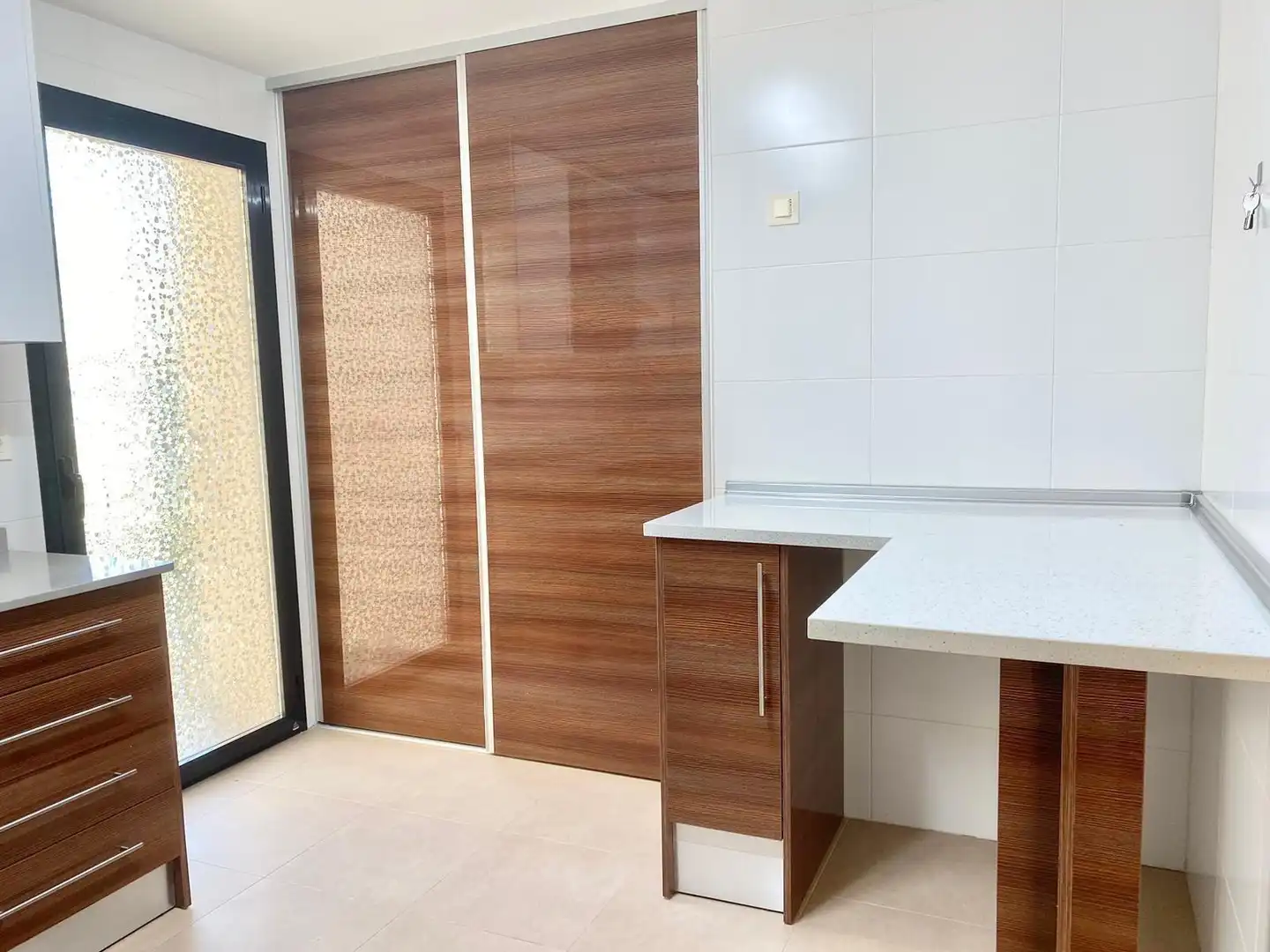 Cocina de Piso en venta en Crevillent con Aire acondicionado, Balcón y Piscina comunitaria