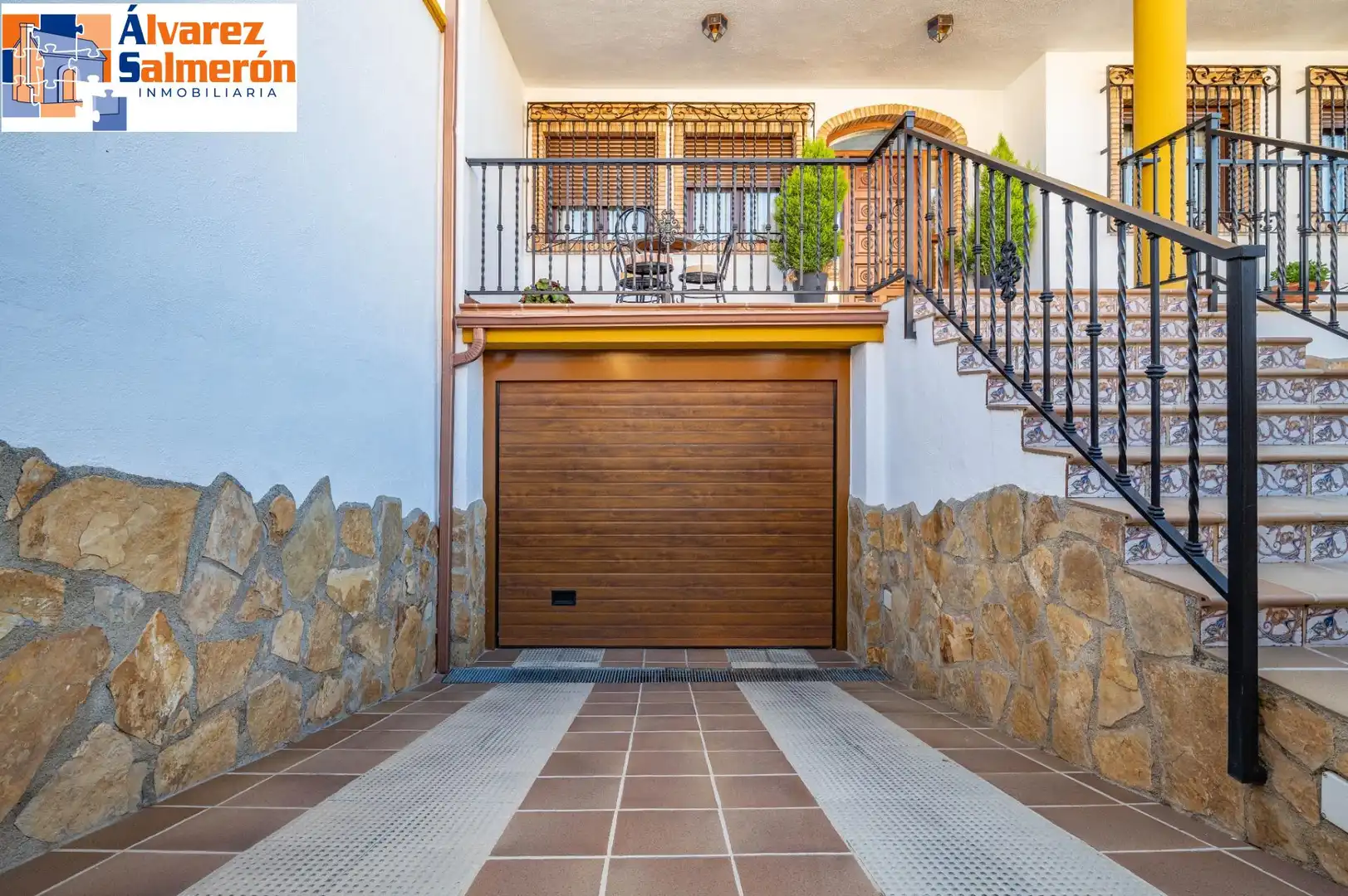 Vista exterior de Casa o xalet en venda en Albolote amb Aire condicionat, Calefacció i Terrassa