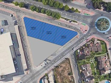 Wohnbaugrundstück zum Verkauf in Avenida Aviación Española