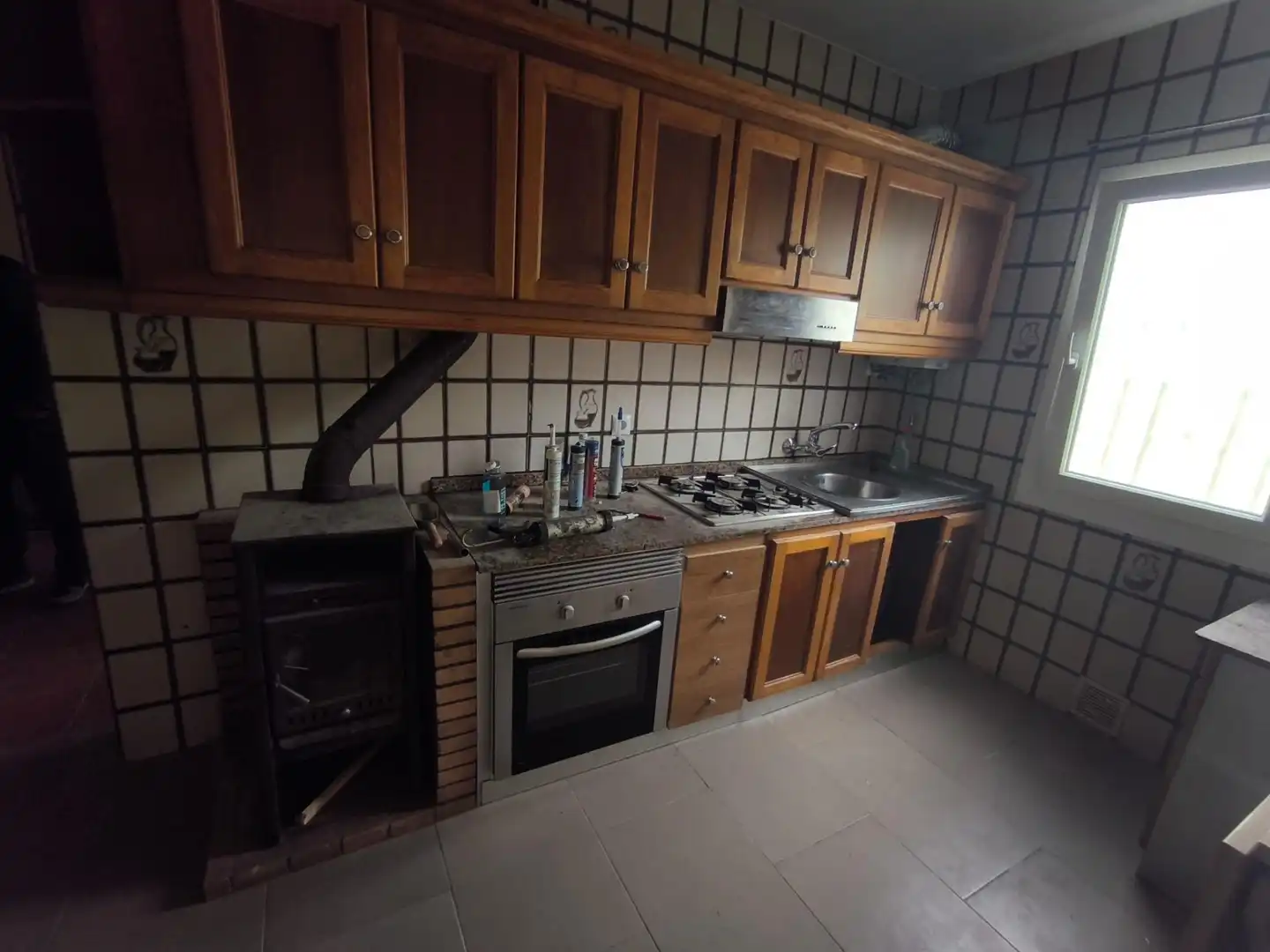 Cocina de Casa o chalet en venta en Carballo con Jardín privado y Amueblado