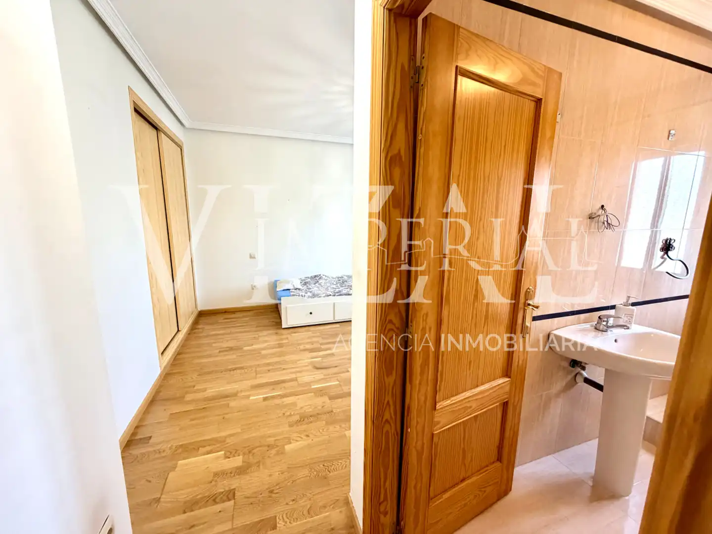 Dormitori de Casa o xalet en venda en Barcience amb Aire condicionat, Calefacció i Jardí privat