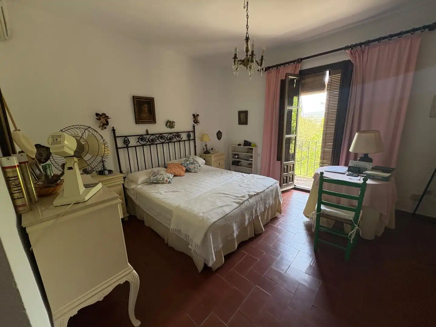 Dormitori de Casa o xalet en venda en Córdoba amb Aire condicionat, Jardí privat i Piscina