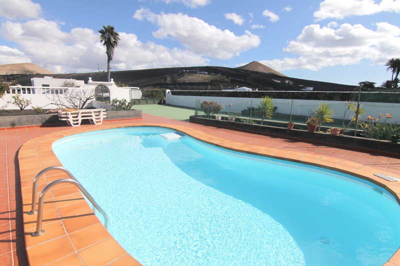 Swimming pool of House or chalet for sale in Tías  with Private garden, Swimming Pool and Furnished