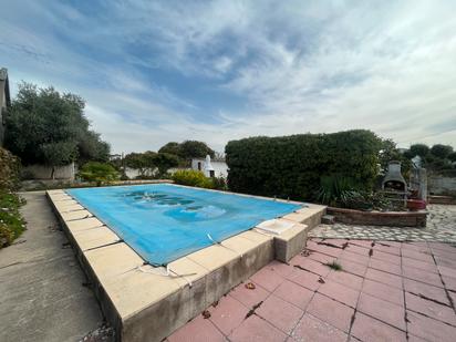 Swimming pool of House or chalet for sale in  Lleida Capital  with Air Conditioner and Swimming Pool