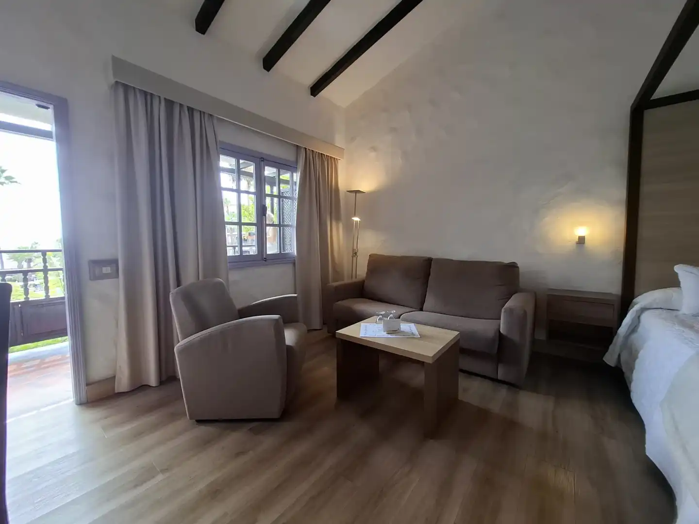 Sala de estar de Apartamento en venta en San Bartolomé de Tirajana con Aire acondicionado, Amueblado y Balcón