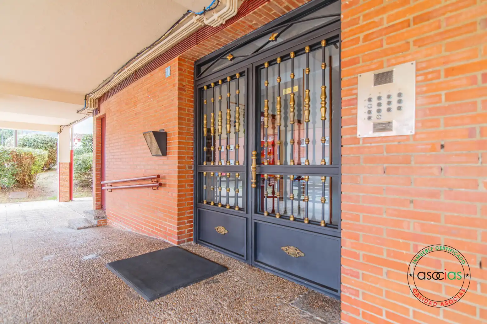 Exterior view of Flat for sale in Llanera  with Heating and Furnished
