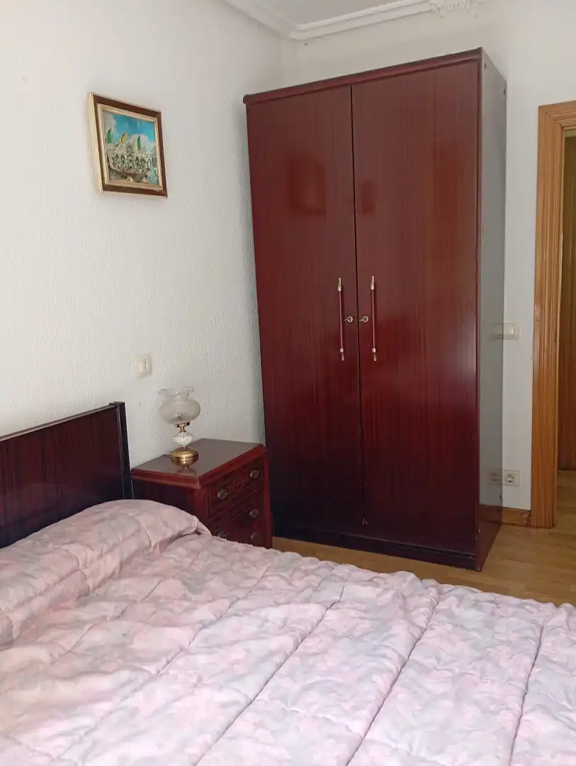 Dormitori de Pis en venda en Gijón 