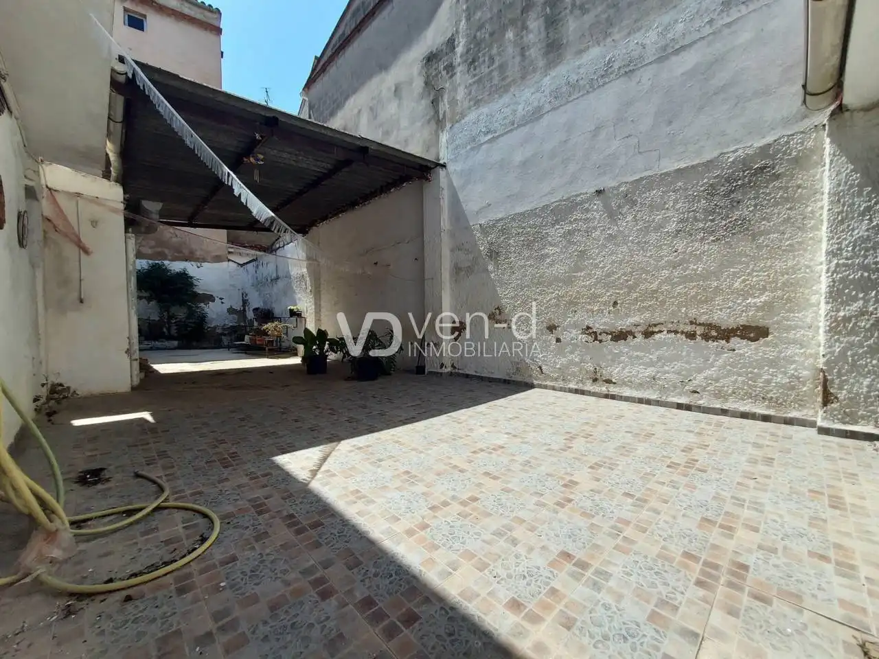 Vista exterior de Casa o xalet en venda en Enguera amb Calefacció, Jardí privat i Terrassa