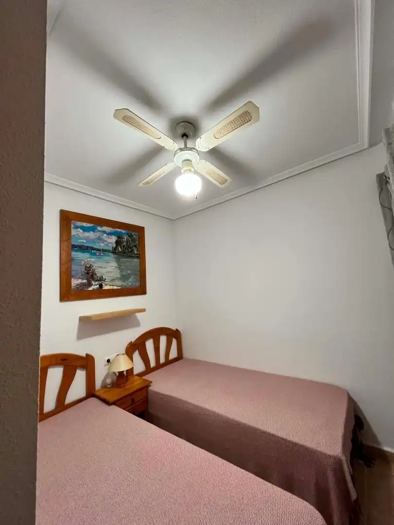 Dormitori de Casa o xalet en venda en Orihuela amb Aire condicionat, Calefacció i Jardí privat