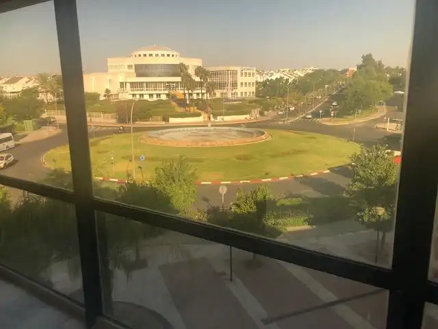 Vista exterior de Oficina en venta en Tomares con Aire acondicionado y Calefacción