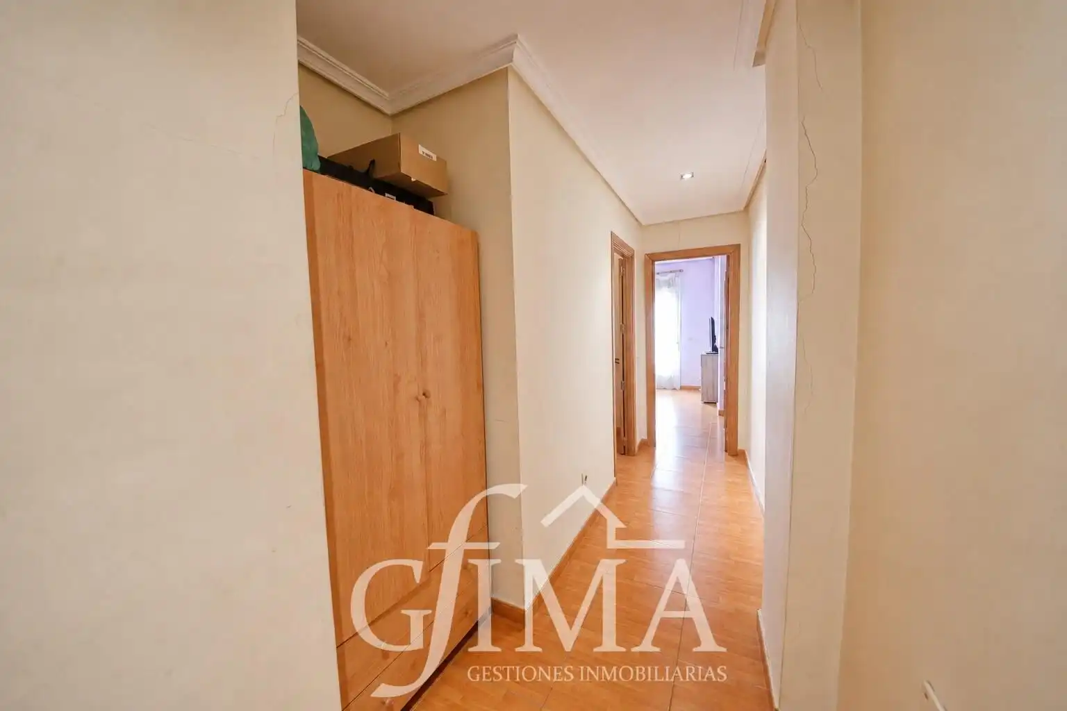 Piso en venta en Tomelloso con Calefacción, Amueblado y Balcón