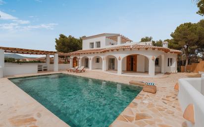 Schwimmbecken von Haus oder Chalet zum verkauf in Jávea / Xàbia mit Klimaanlage, Terrasse und Schwimmbad