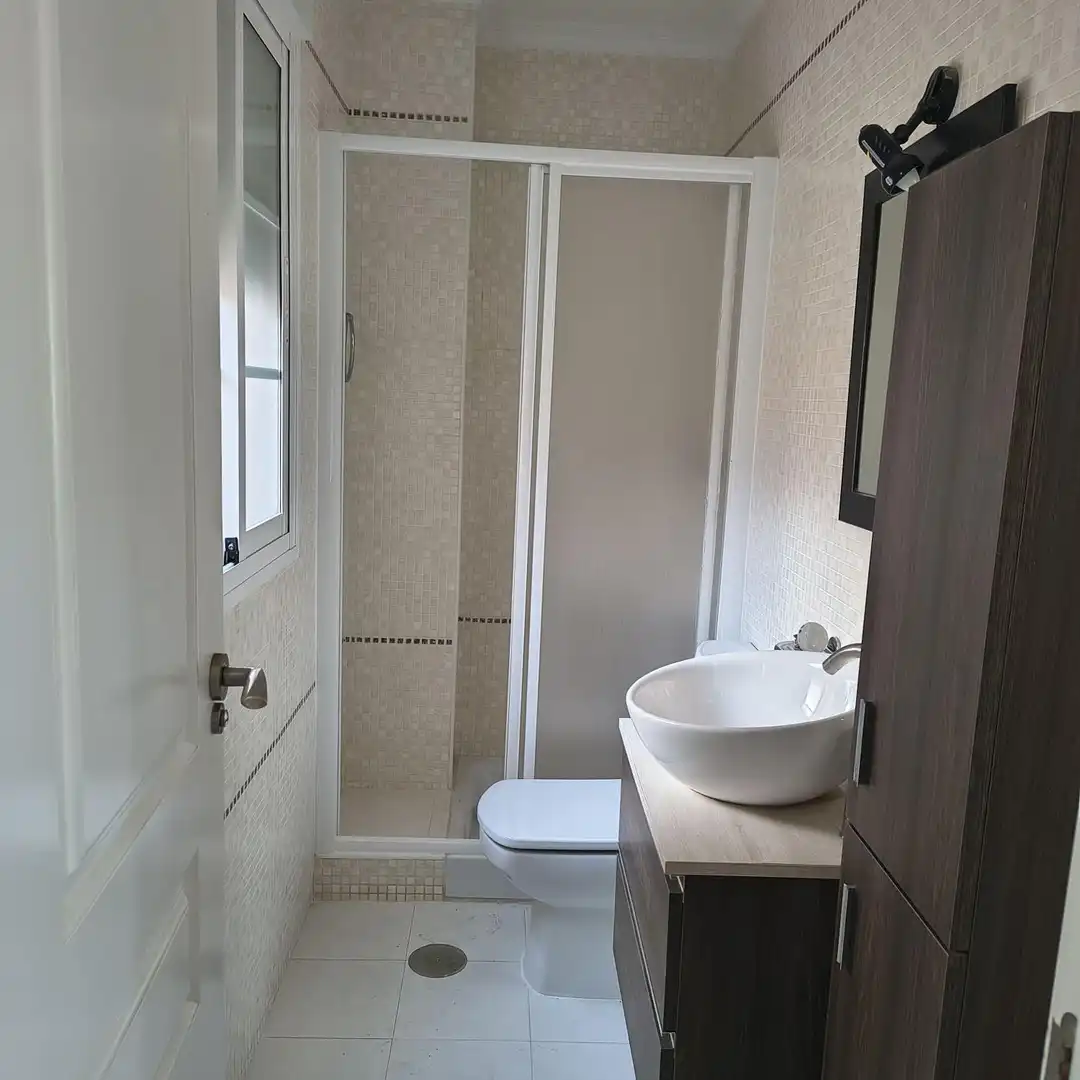 Bany de Casa o xalet en venda en Linares amb Piscina