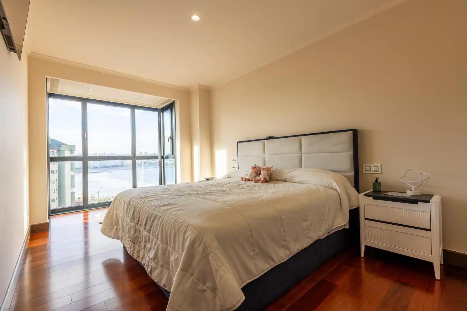 Habitación de Piso en venta en A Coruña Capital  con Calefacción, Jardín privado y Trastero