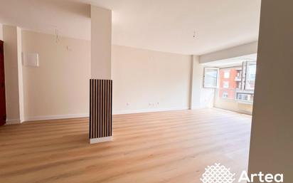 Living room of Flat for sale in Bilbao 