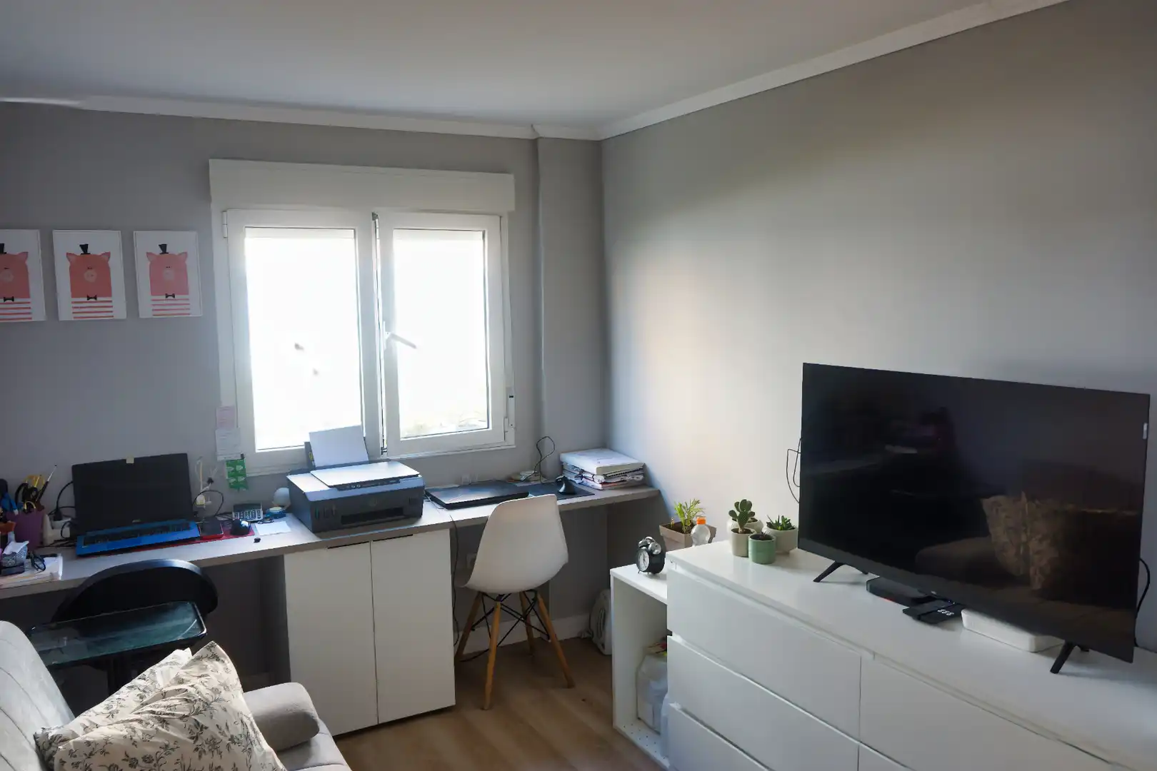 Sala d'estar de Pis en venda en Avilés amb Forn, Rentadora i Balcó