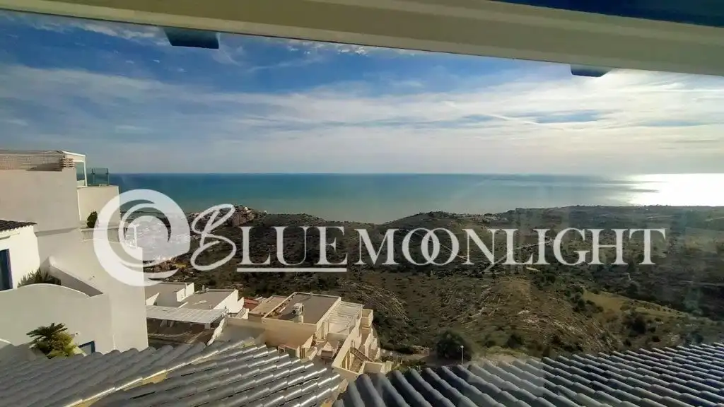 Vista exterior de Dúplex en venta en Peñíscola / Peníscola con Aire acondicionado, Terraza y Trastero