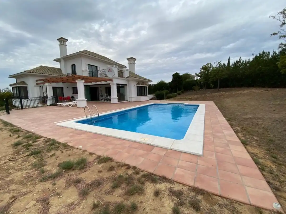 Jardí de Casa o xalet en venda en Arcos de la Frontera amb Aire condicionat, Calefacció i Jardí privat
