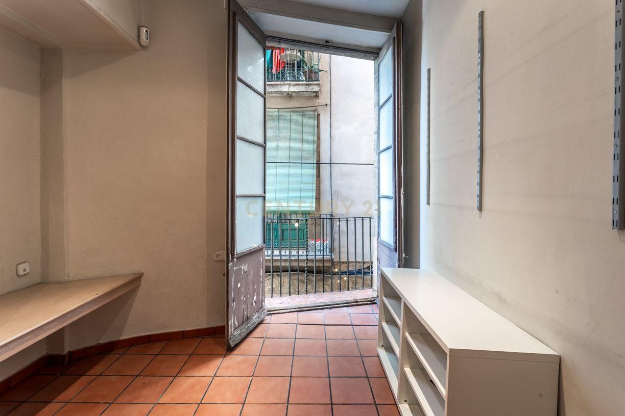 Apartment for sale in  Barcelona Capital  with Balcony
