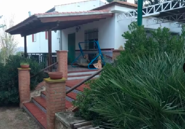 Vista exterior de Casa o xalet en venda en Jumilla amb Traster, Piscina i Forn