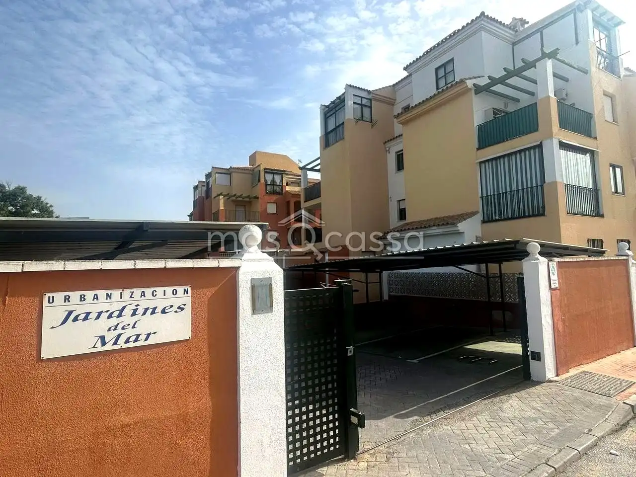Vista exterior de Pis en venda en Manilva amb Terrassa i Moblat