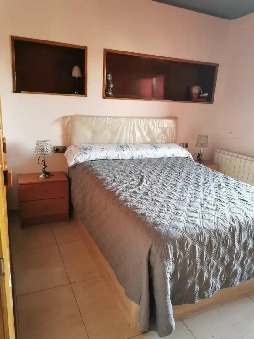 Dormitori de Pis en venda en Tàrrega amb Calefacció i Balcó