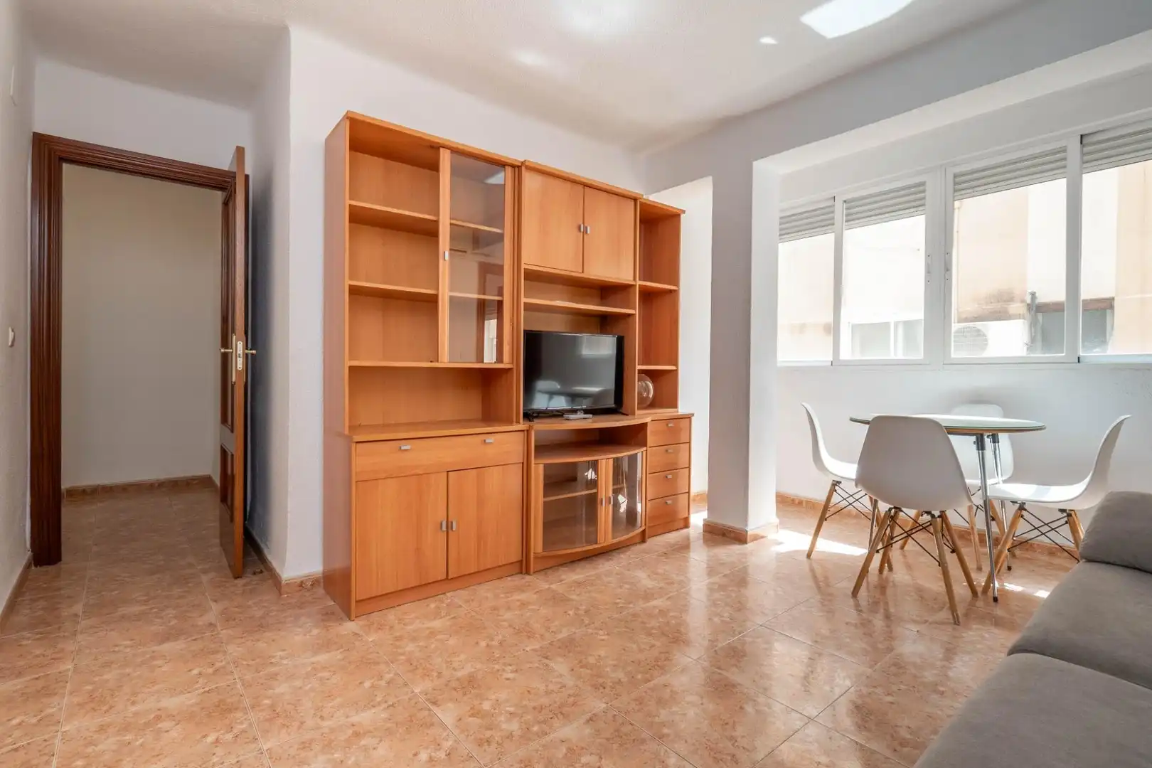 Sala de estar de Piso en venta en Granada con Aire acondicionado y Amueblado