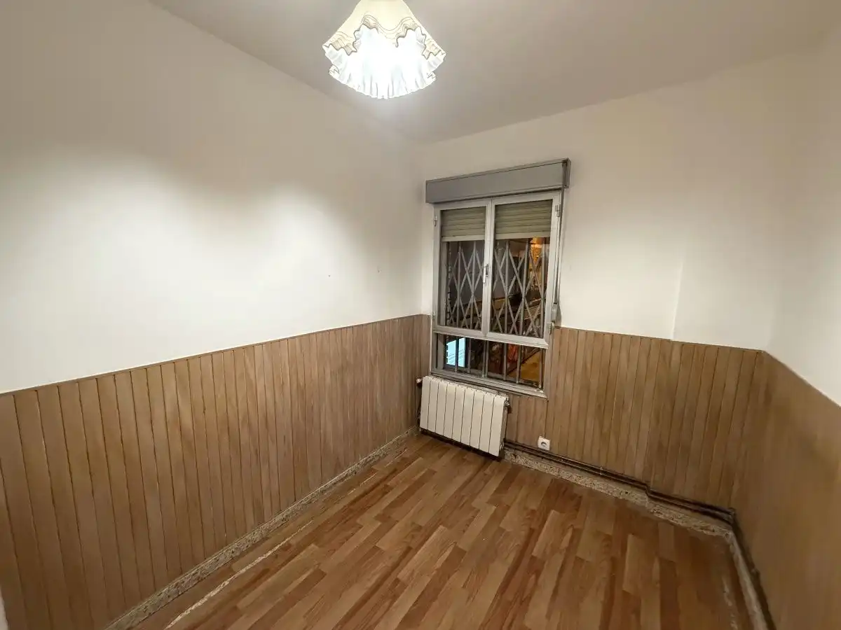 Bedroom of Flat for sale in Madrid