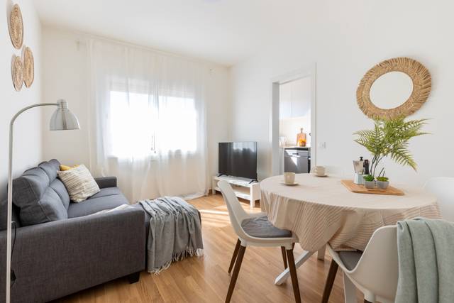 Piso en Alquiler en Carrer de Baldrich en Segle XX