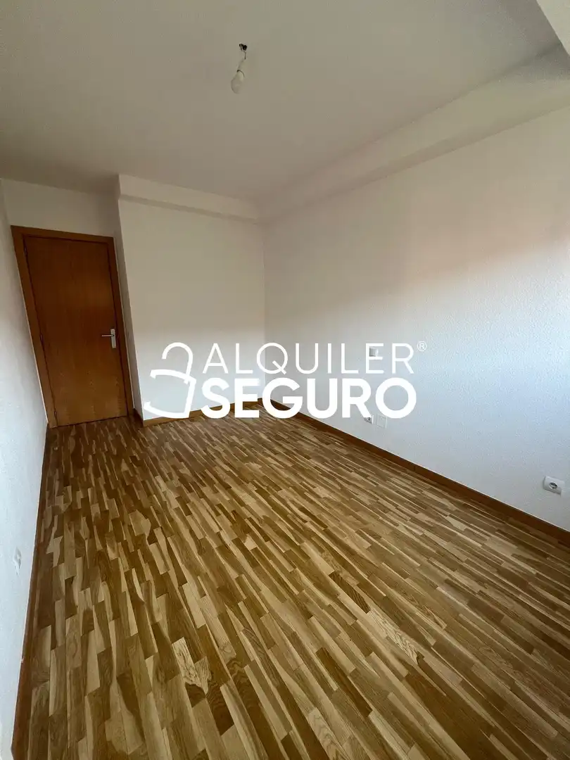 Schlafzimmer von Wohnung zur Miete in Madrid mit Klimaanlage, Heizung und Terrasse
