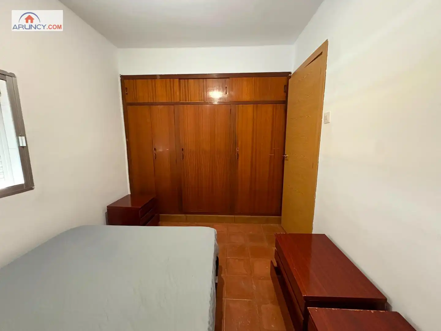 Schlafzimmer von Wohnung zur Miete in Sevilla mit Klimaanlage und Heizung