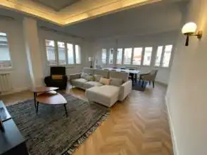 Sala de estar de Piso de alquiler en Gijón  con Calefacción, Parquet y Amueblado