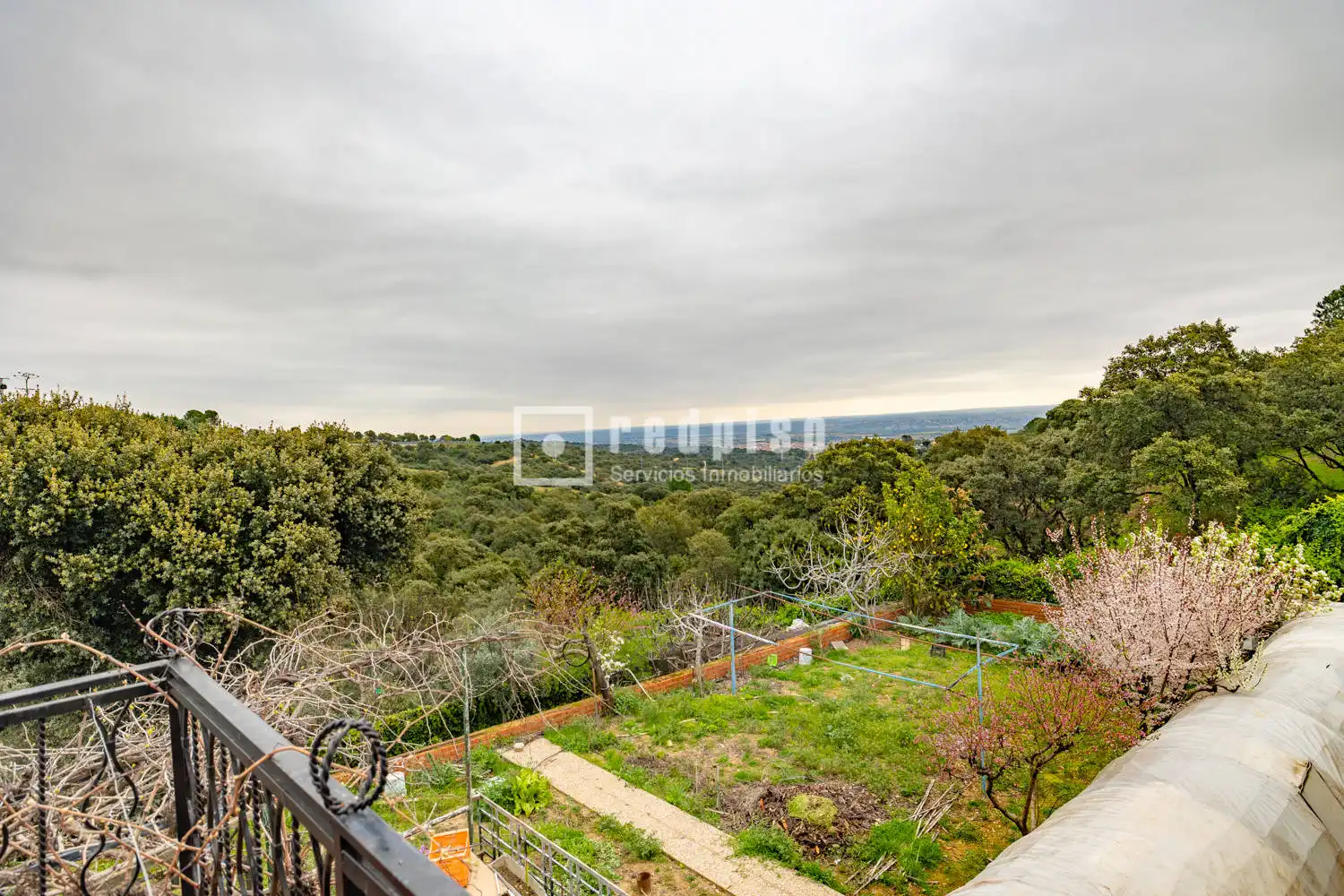 Houses for sale in Villa del Prado  with Heating, Private garden and Terrace