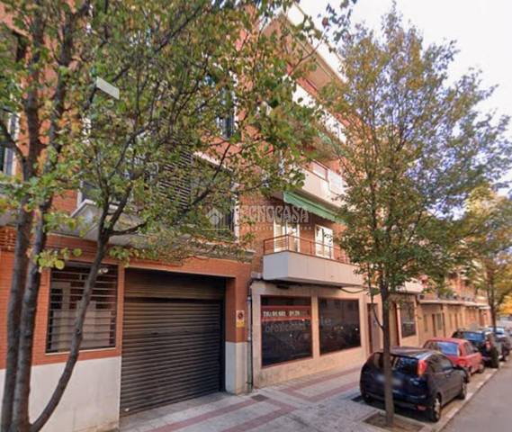 Local comercial en Venta en La Alhóndiga