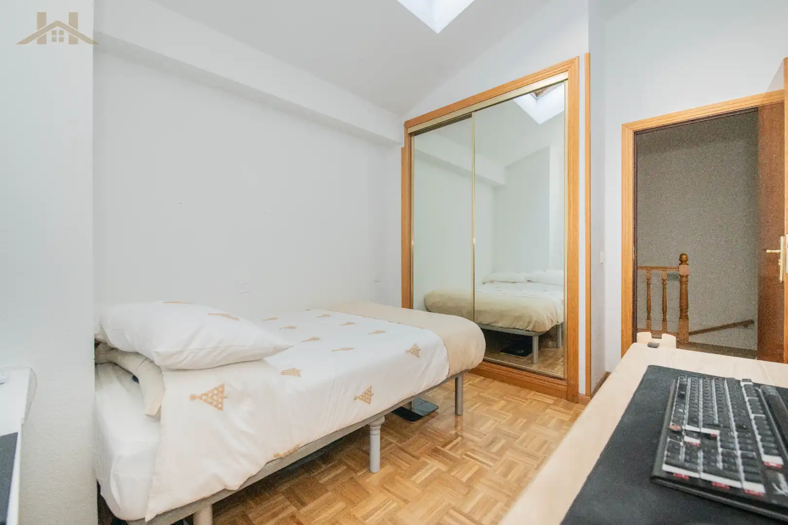 Habitación de Dúplex en venta en Villaviciosa de Odón con Aire acondicionado, Calefacción y Trastero