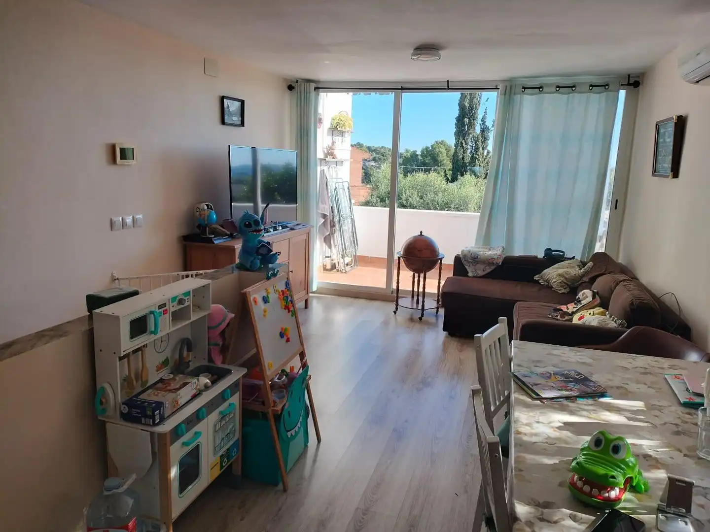 Sala d'estar de Casa o xalet en venda en Tarragona amb Aire condicionat, Terrassa i Moblat