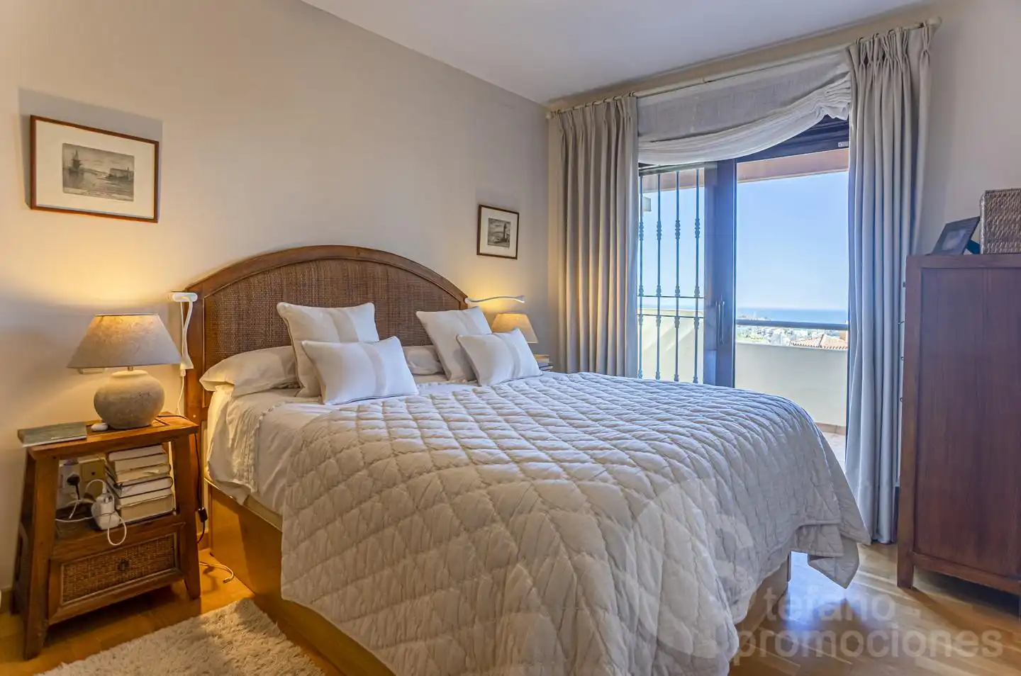 Habitación de Casa adosada en venta en Málaga con Aire acondicionado, Jardín privado y Parquet