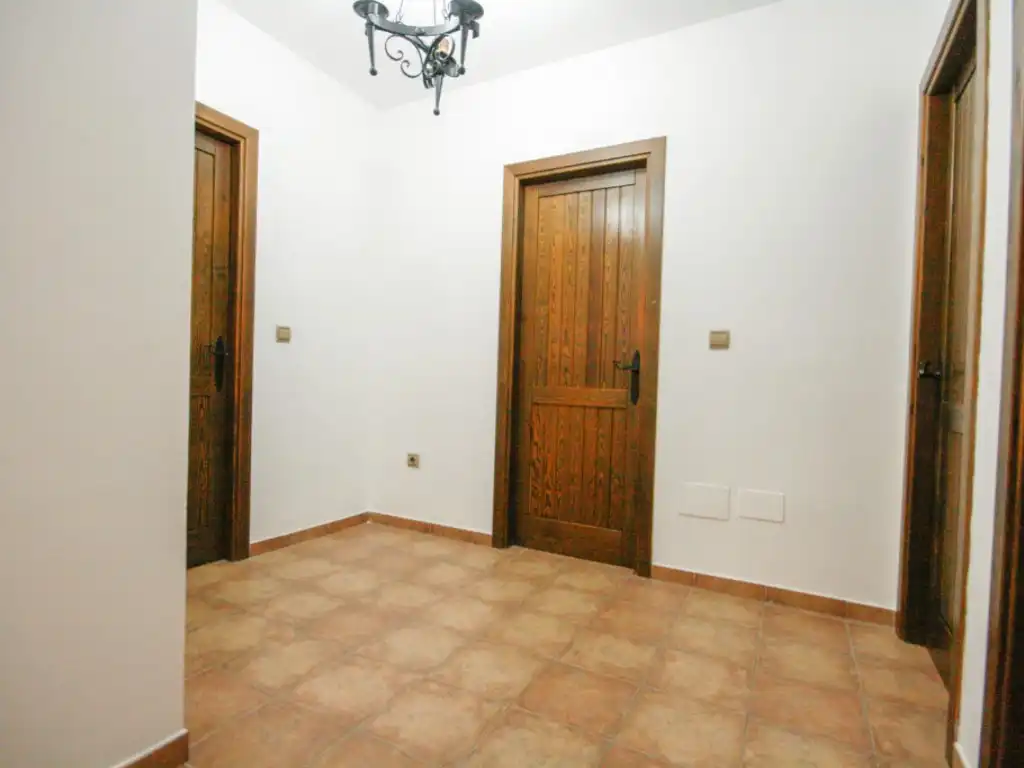 Casa adosada de alquiler en Coín