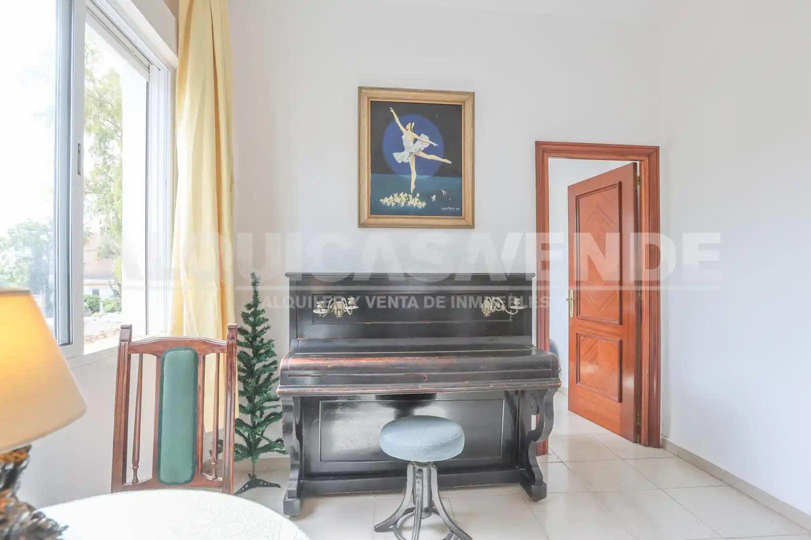 Living room of Flat for sale in Sevilla  with Air Conditioner