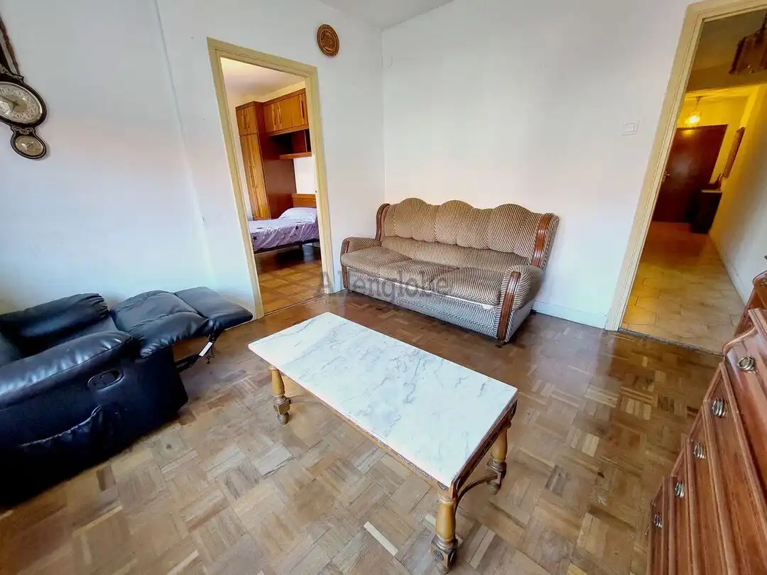Sala de estar de Piso en venta en Oviedo  con Calefacción