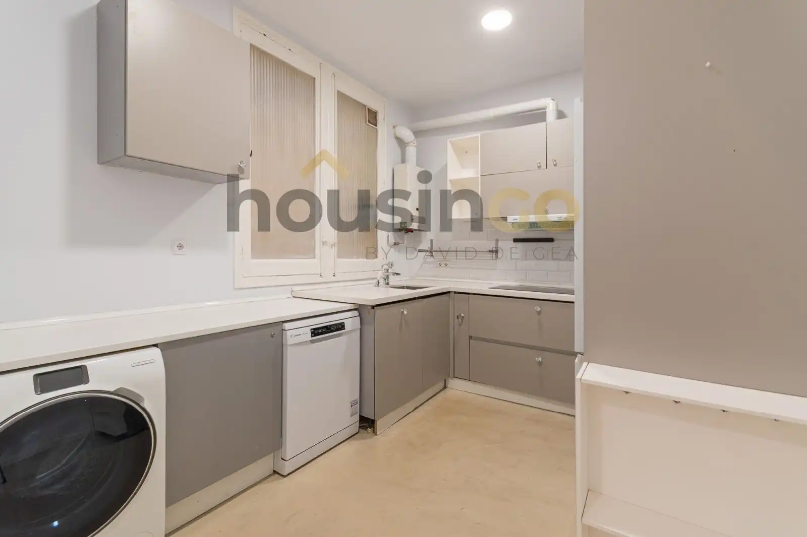 Kitchen of Flat for rent in Madrid  with Heating, Terrace and Oven