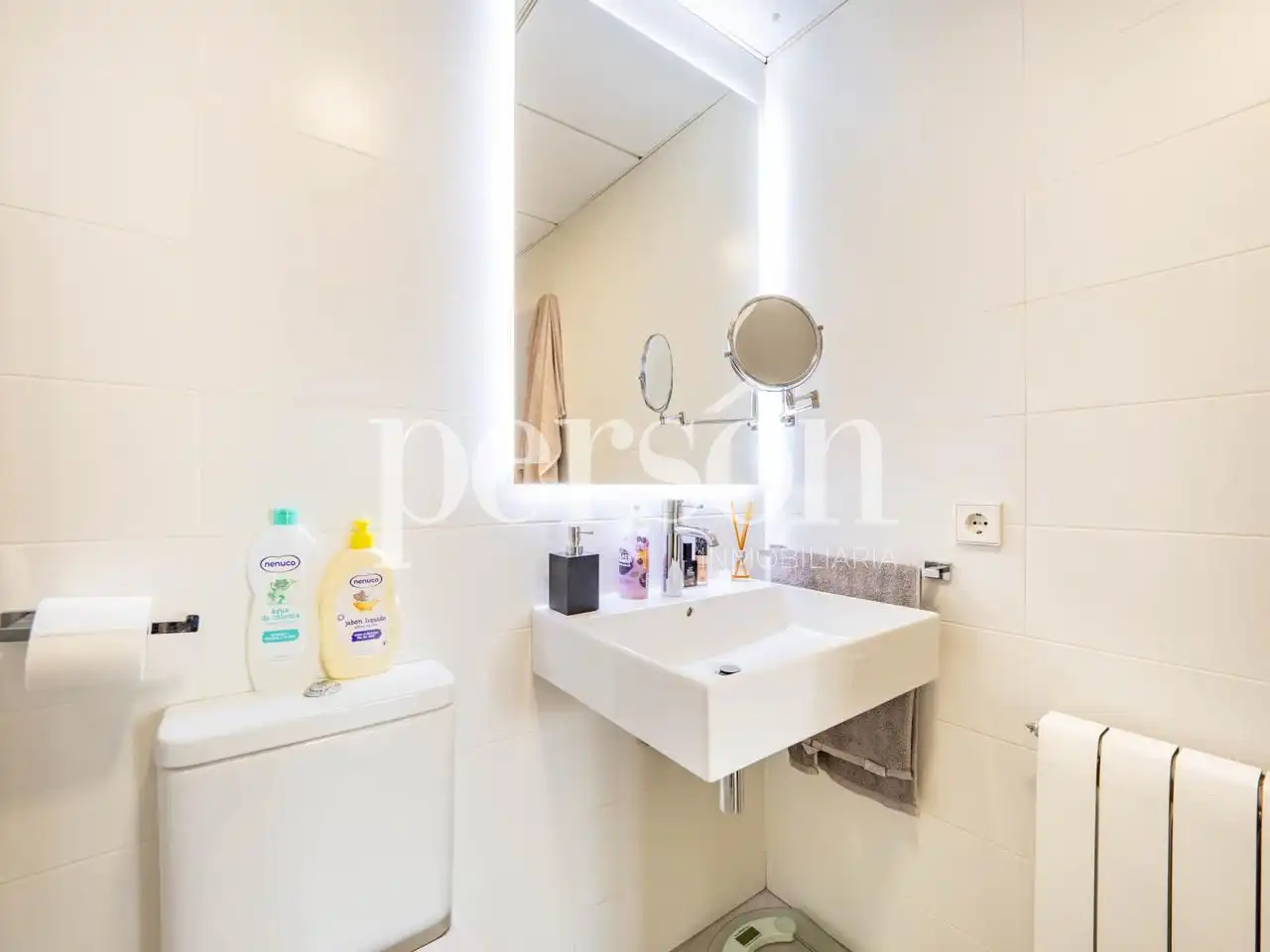 Baño de Piso en venta en Valencia con Aire acondicionado, Calefacción y Balcón