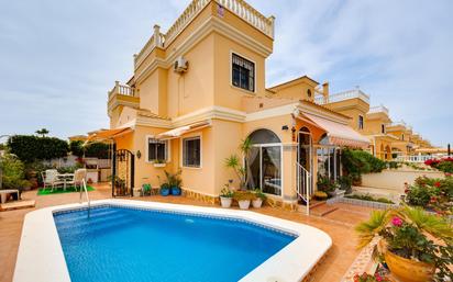 Swimming pool of House or chalet for sale in Algorfa  with Air Conditioner, Terrace and Swimming Pool