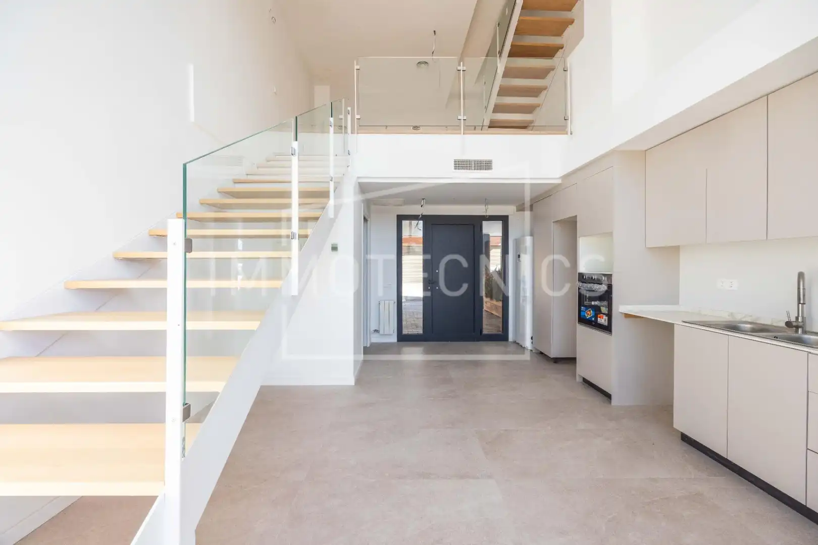Adosado con jardín en venta en Carrer TURO DE L'HOME, imagen 3