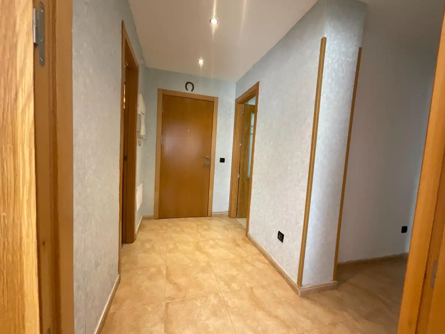 Flat for sale in Pantoja  with Air Conditioner, Heating and Storage room
